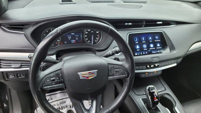 2023 Cadillac XT4 Premium Luxury