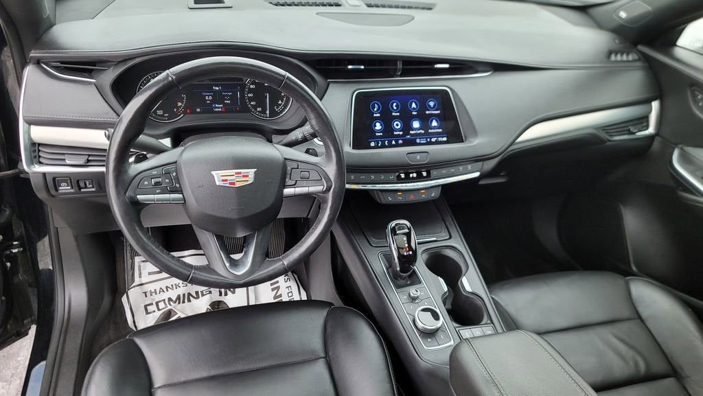 2023 Cadillac XT4 Premium Luxury
