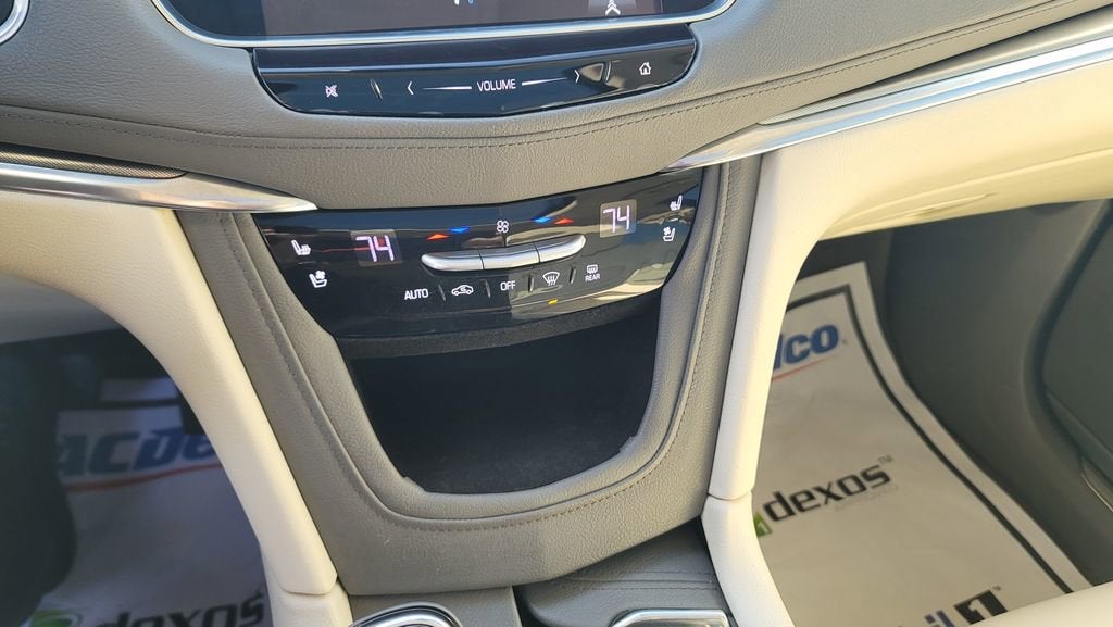 2017 Cadillac XT5 Premium Luxury FWD