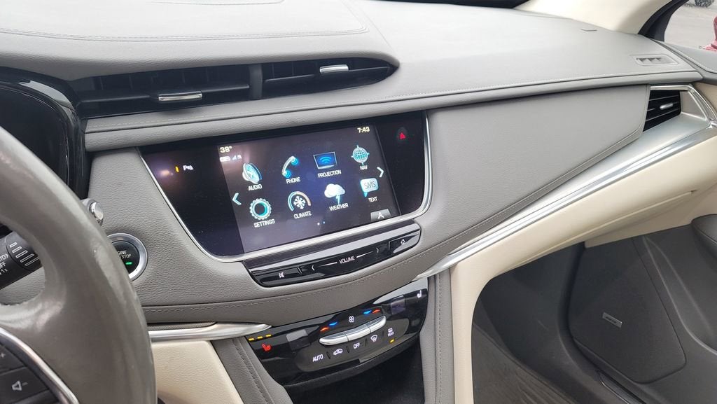 2019 Cadillac XT5 Luxury AWD