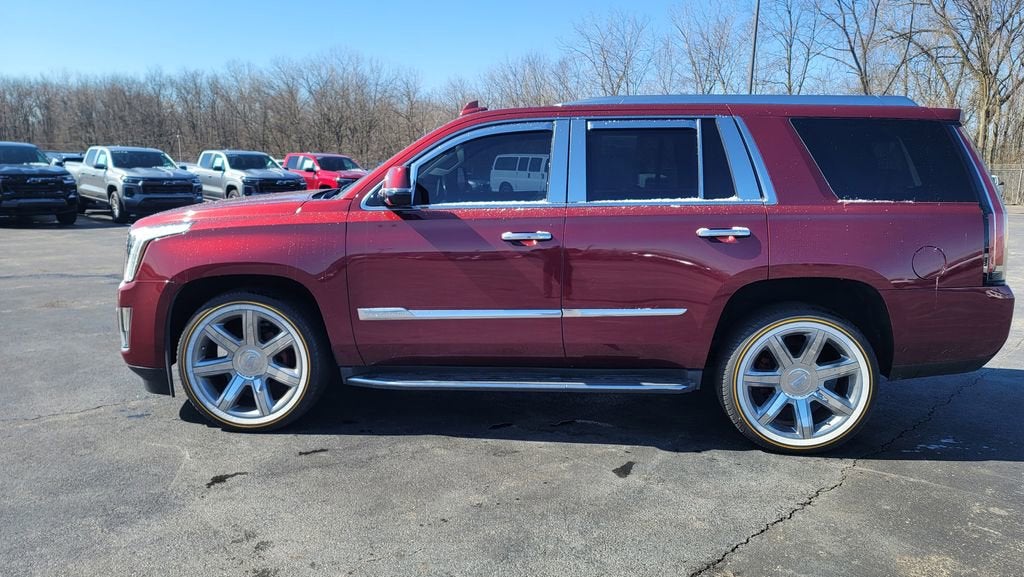 2016 Cadillac Escalade Luxury Collection