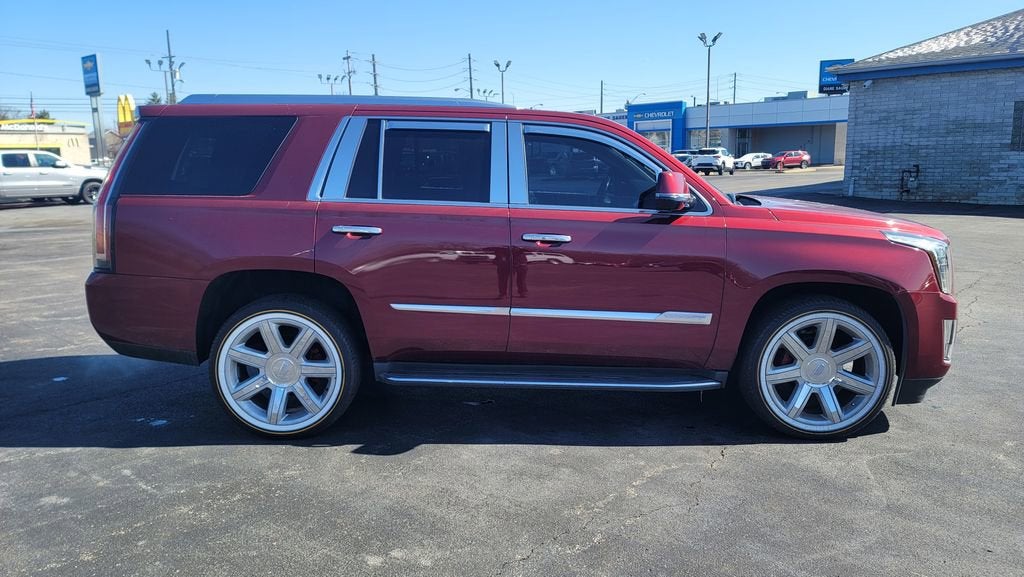 2016 Cadillac Escalade Luxury Collection