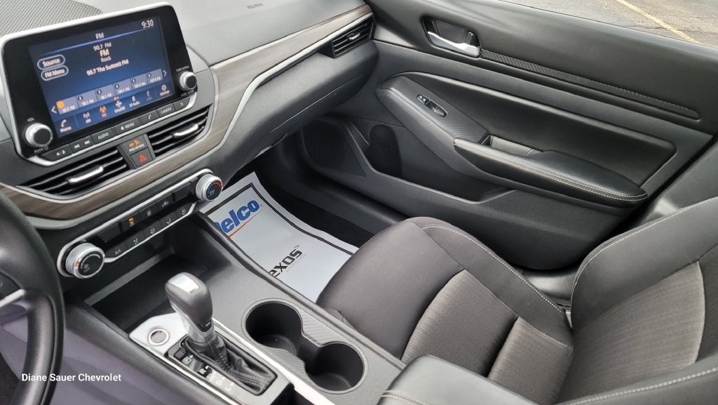 2025 Nissan Altima SV