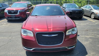 2018 Chrysler 300 Tour