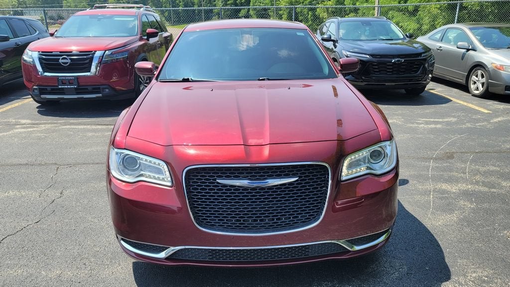 2018 Chrysler 300 Tour