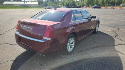2018 Chrysler 300 Touring