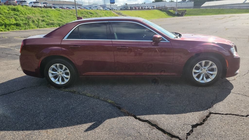 2018 Chrysler 300 Touring