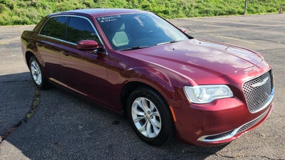 2018 Chrysler 300 Touring