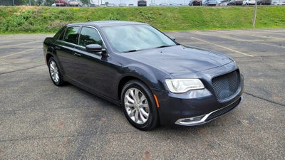2016 Chrysler 300 Limited