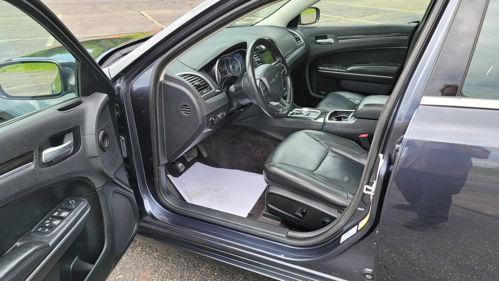 2016 Chrysler 300 Limited