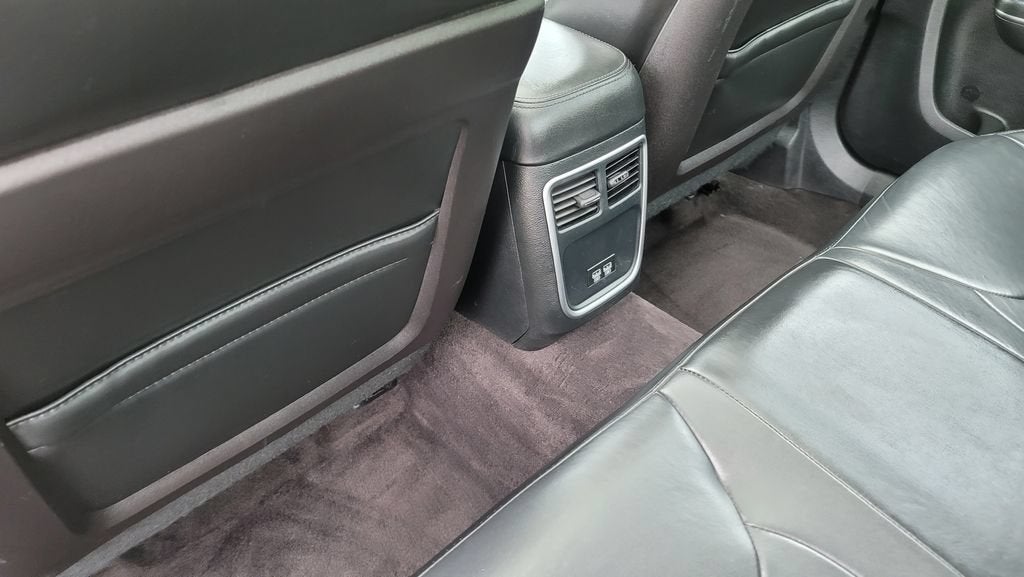 2016 Chrysler 300 Limited