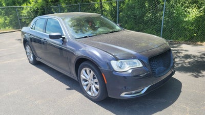 2016 Chrysler 300 Limited