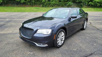 2016 Chrysler 300 Limited