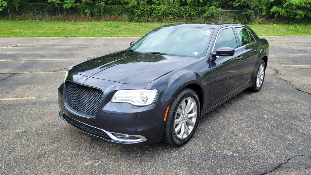 2016 Chrysler 300 Limited