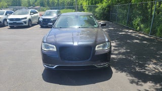 2016 Chrysler 300 Limited