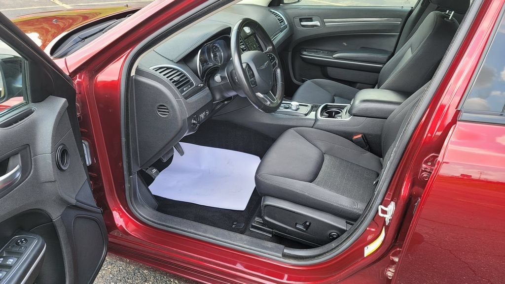 2021 Chrysler 300 Touring AWD
