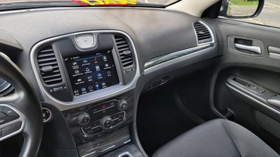 2021 Chrysler 300 Touring AWD