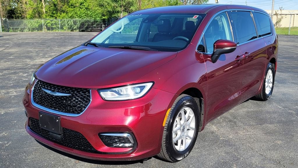 2023 Chrysler Pacifica Touring L