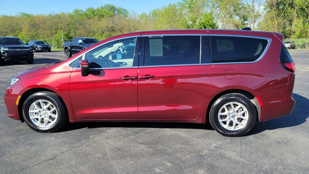 2023 Chrysler Pacifica Touring L