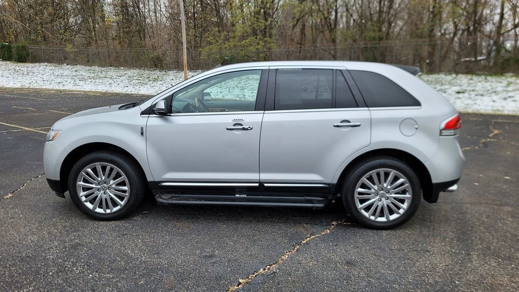 2013 Lincoln MKX Base