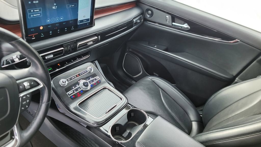 2021 Lincoln Nautilus Reserve