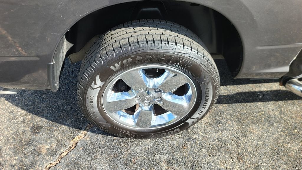 2018 RAM 1500 Big Horn Crew Cab 4x4 5'7" Box