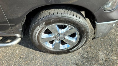 2018 RAM 1500 Big Horn Crew Cab 4x4 5'7" Box