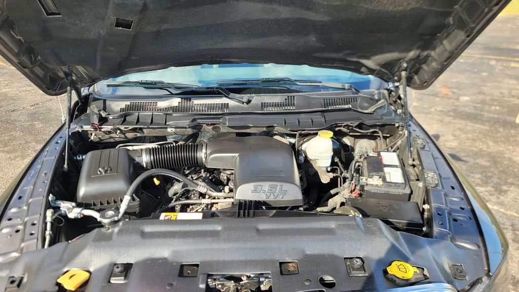 2018 RAM 1500 Big Horn Crew Cab 4x4 5'7" Box