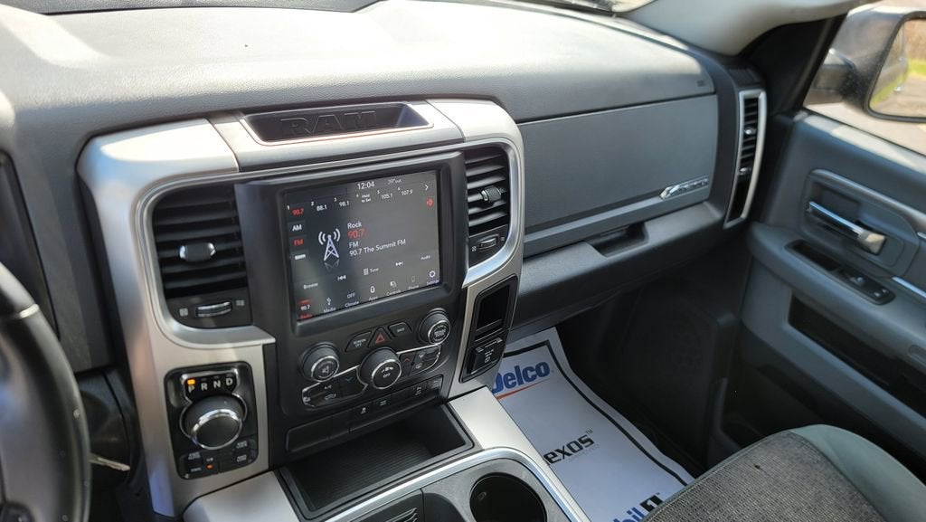 2018 RAM 1500 Big Horn Crew Cab 4x4 5'7" Box