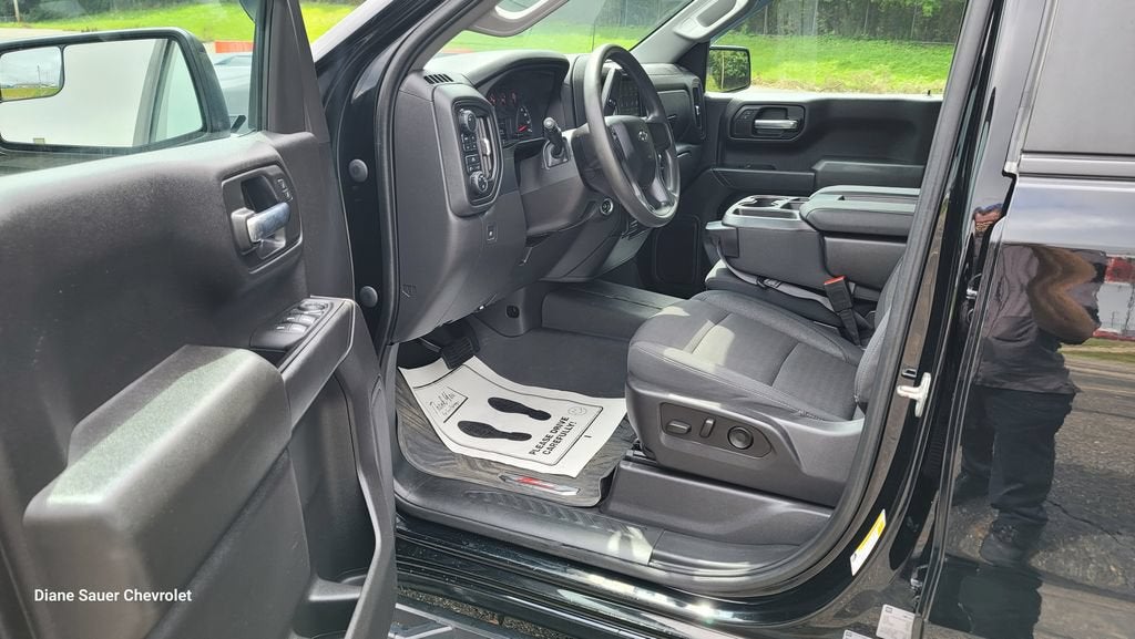 2023 Chevrolet Silverado 1500 Custom Trail Boss