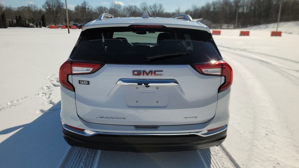 2023 GMC Terrain SLT