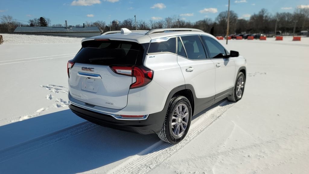2023 GMC Terrain SLT