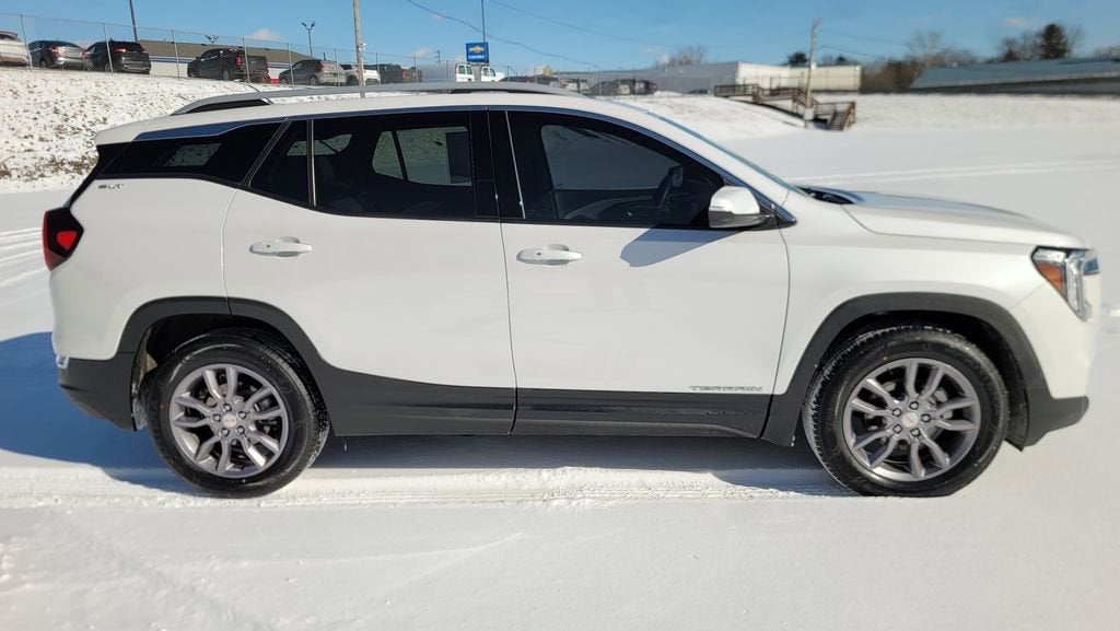 2023 GMC Terrain SLT