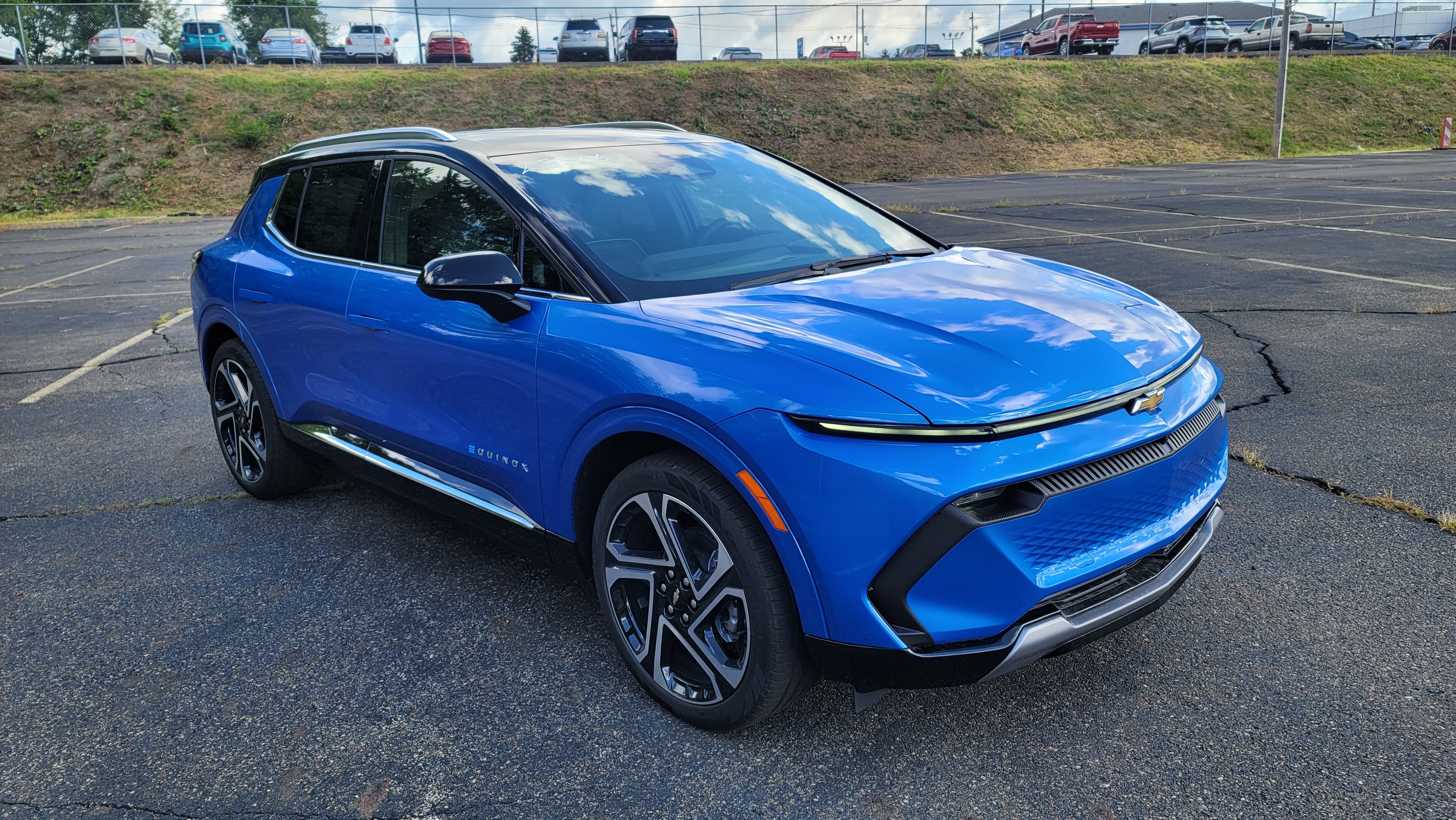 2025 Chevrolet Equinox EV LT