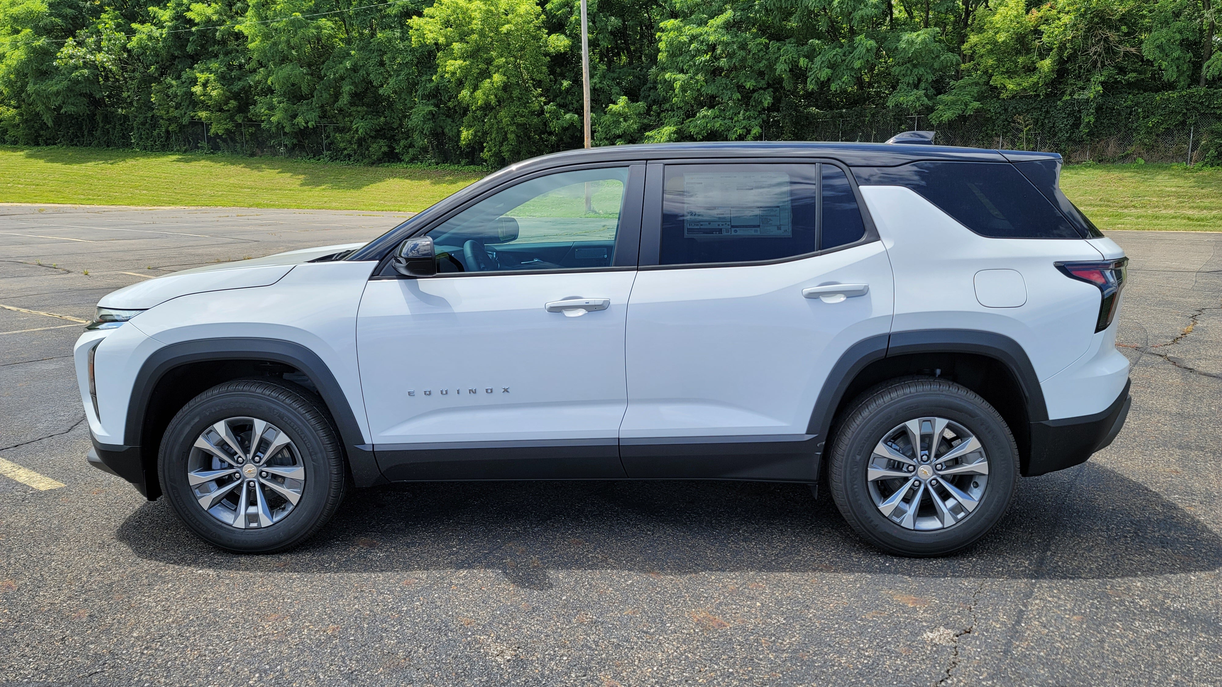 2027 Chevrolet Equinox LT
