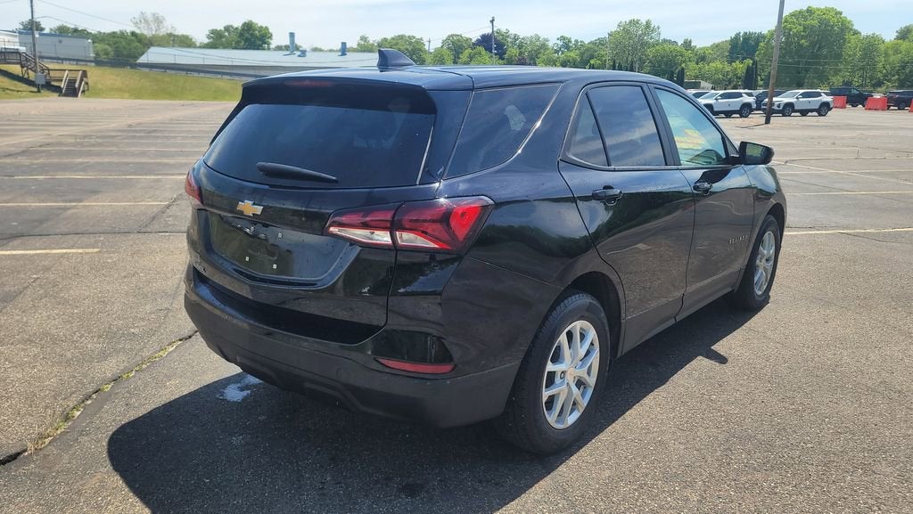 2023 Chevrolet Equinox LS