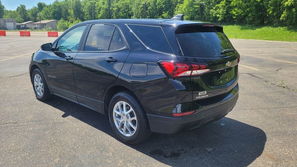 2023 Chevrolet Equinox LS