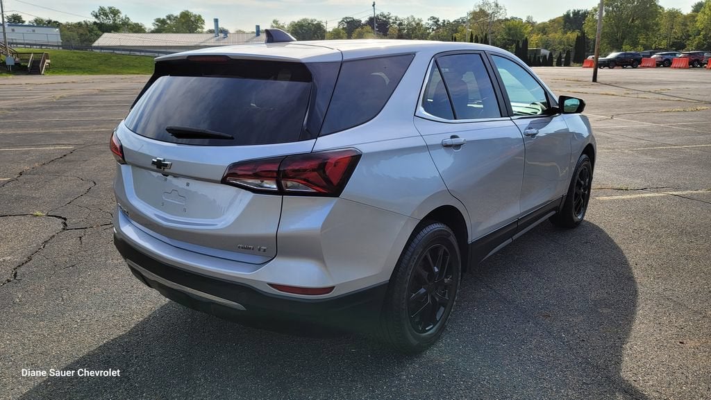 2022 Chevrolet Equinox LT - Photo 12
