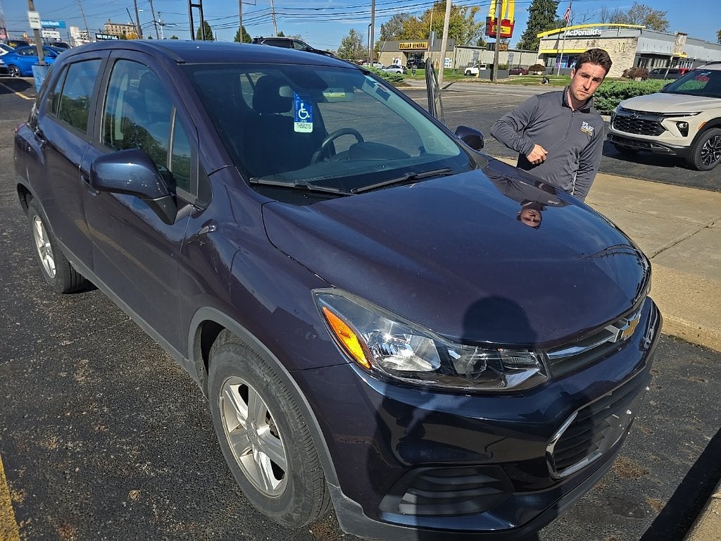 Used 2019 Chevrolet Trax LS with VIN 3GNCJKSB9KL299473 for sale in Warren, OH