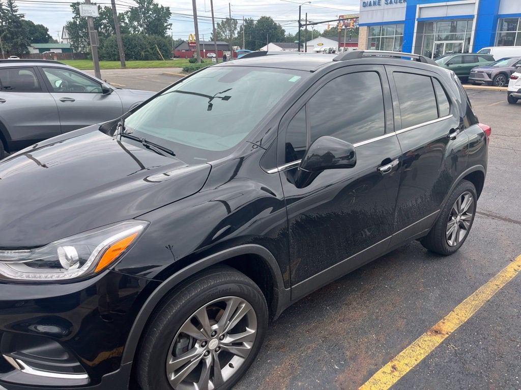 Used 2017 Chevrolet Trax Premier with VIN 3GNCJRSB8HL150196 for sale in Warren, OH