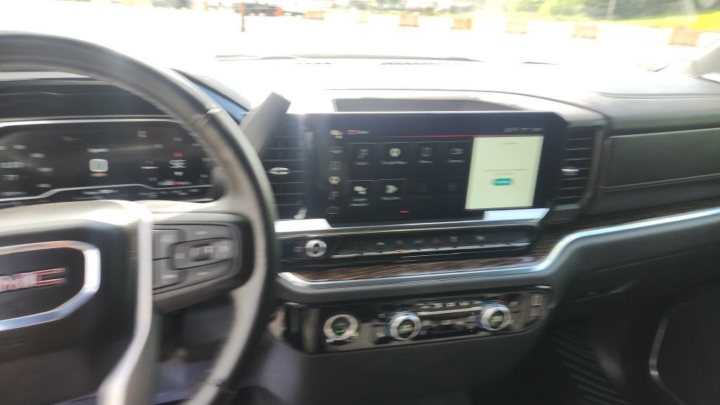 2024 GMC Sierra 1500 SLE