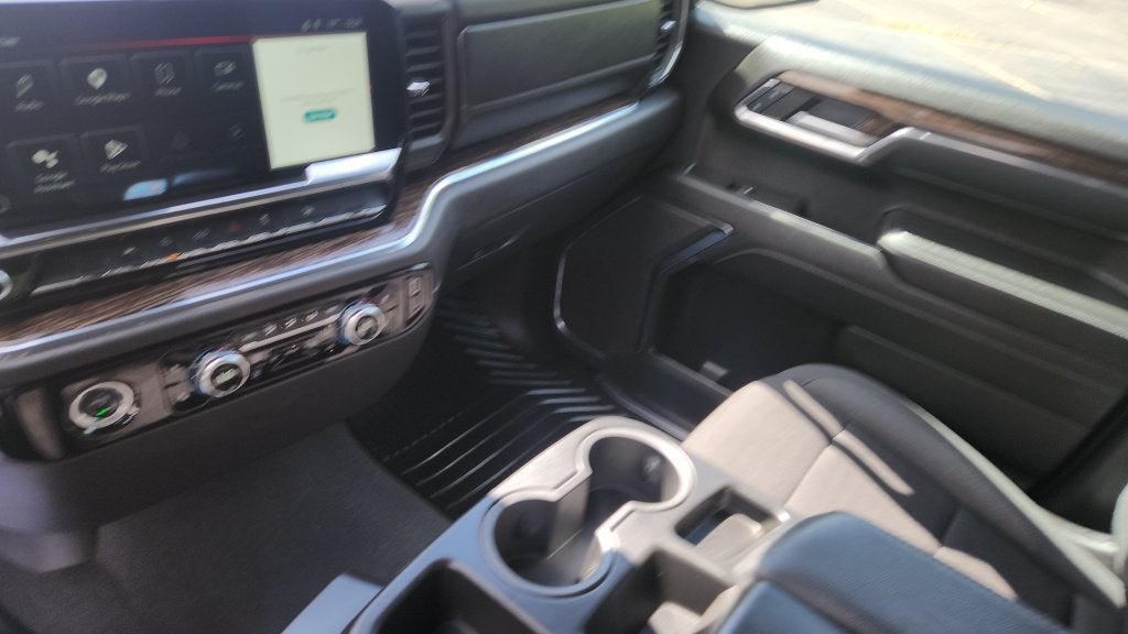 2024 GMC Sierra 1500 SLE