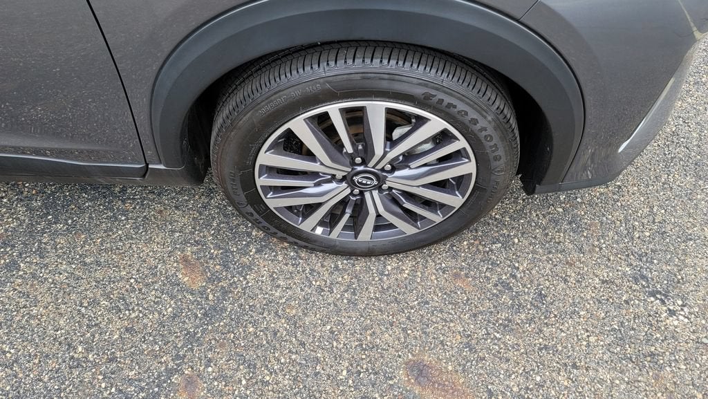 2024 Nissan Kicks SV Xtronic CVT