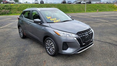 2024 Nissan Kicks SV Xtronic CVT
