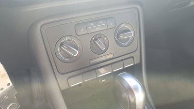 2016 Volkswagen Beetle 1.8T Classic