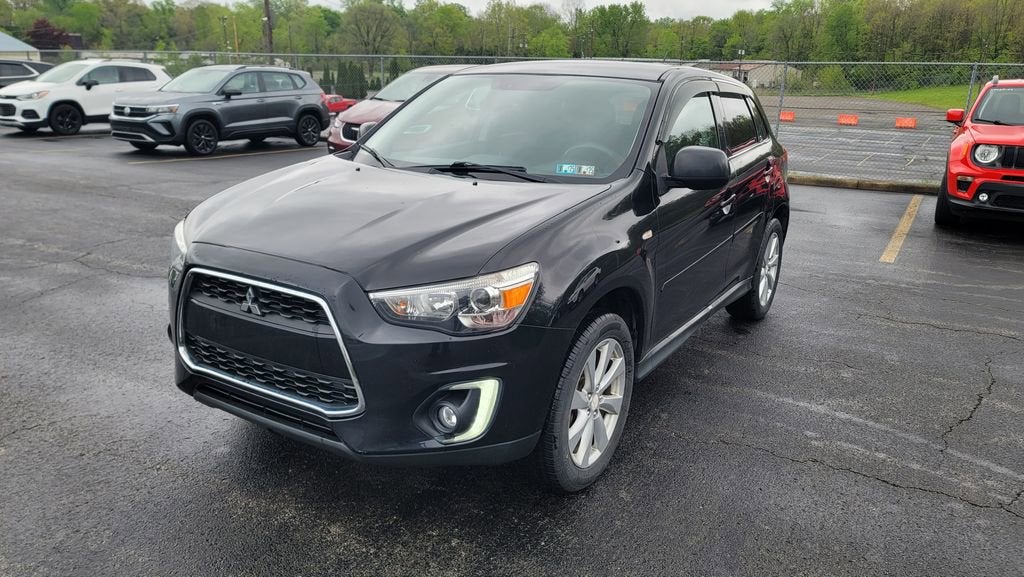 Used 2015 Mitsubishi Outlander Sport SE with VIN 4A4AR4AU3FE057638 for sale in Warren, OH