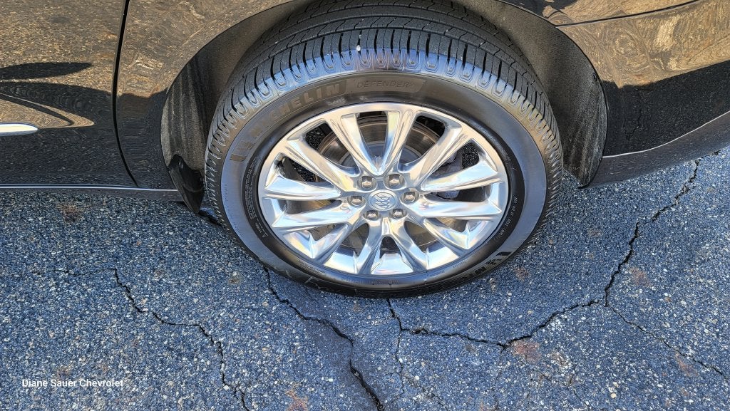 2021 Buick Enclave Essence