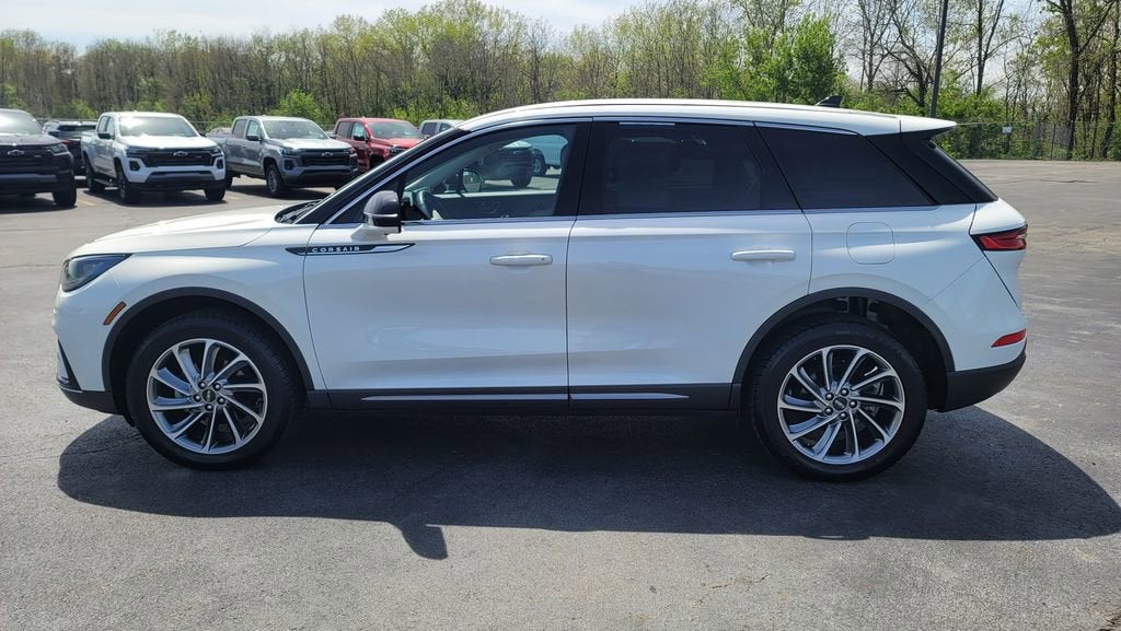 2023 Lincoln Corsair Standard