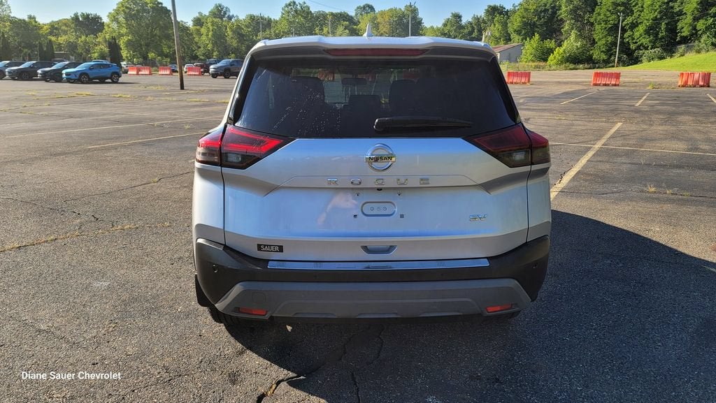 2021 Nissan Rogue SV FWD