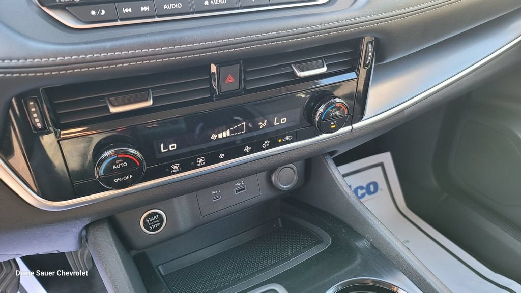 2021 Nissan Rogue SV FWD